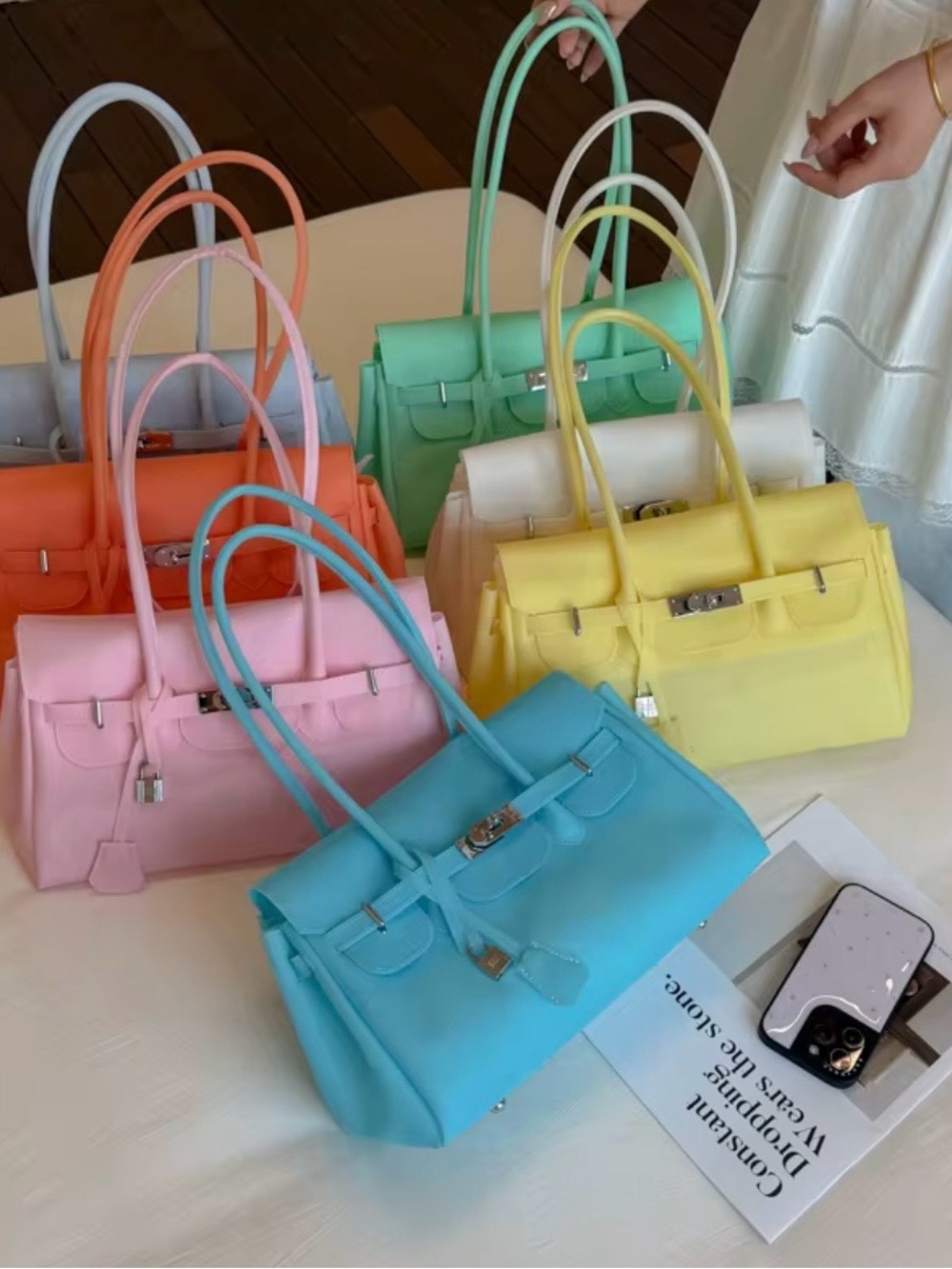 NEW SUMMER JELLY SHOULDER BAG! Perfect for beach + vaca! On pre-order